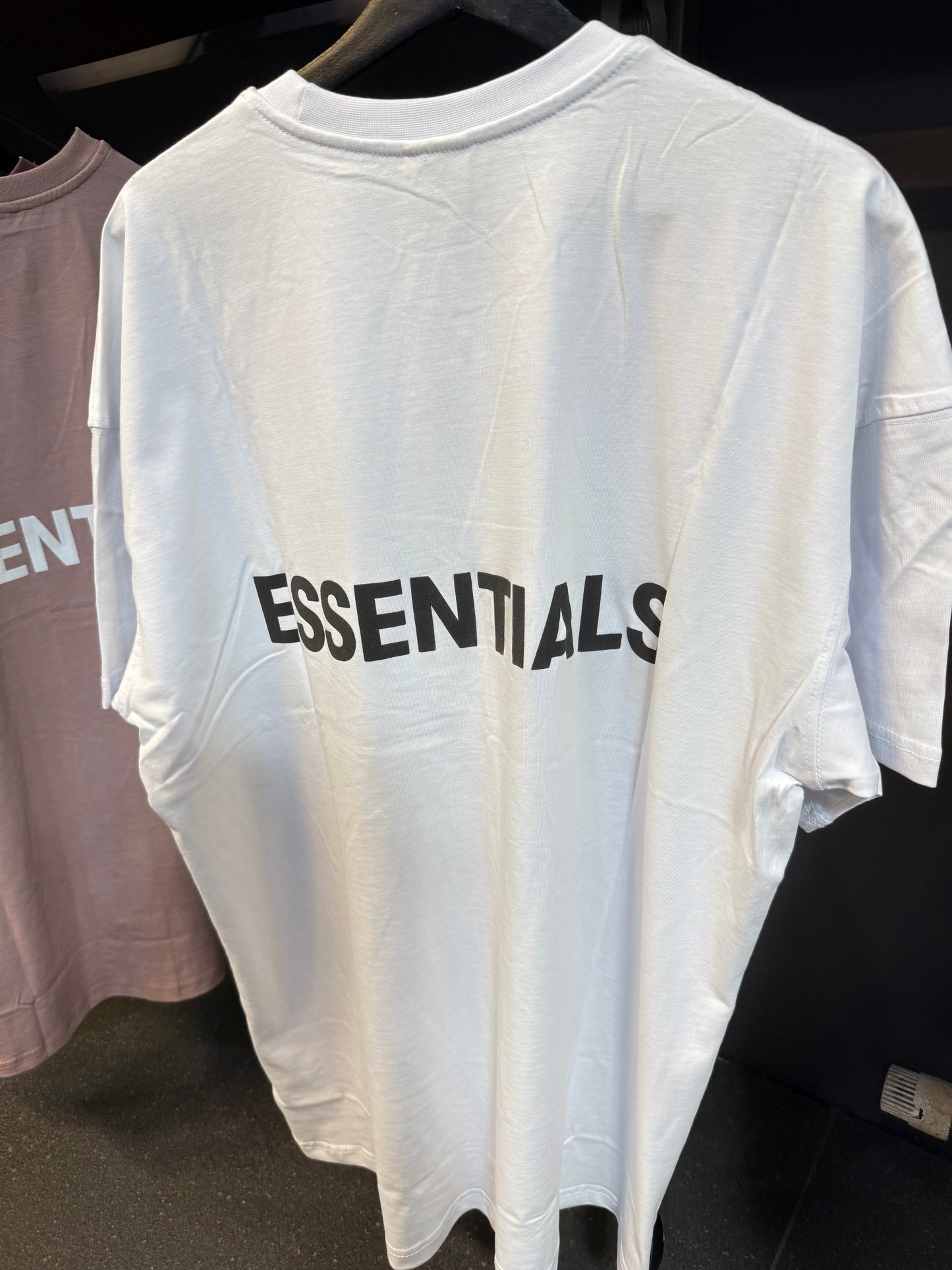 T-Shirt Essentials white