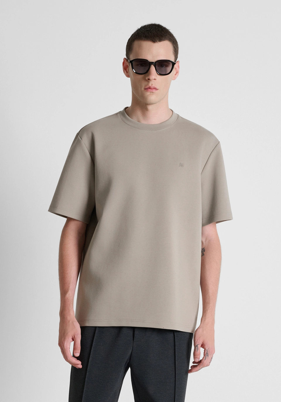 Grit relaxed-fit t-shirt in stretch scuba with logo on heart