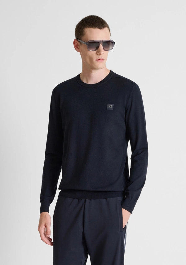 Marine slim-fit long-sleeve crew-neck sweater in super-soft viscose with metal logo on rubber patch